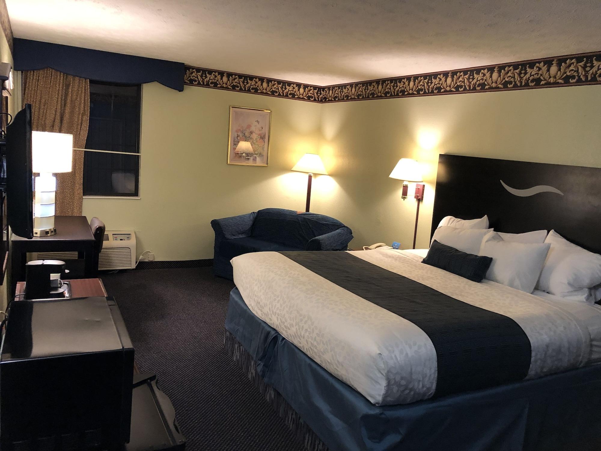 Days Inn & Suites By Wyndham Youngstown / Girard Ohio Extérieur photo