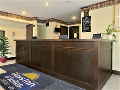 Days Inn & Suites By Wyndham Youngstown / Girard Ohio Intérieur photo